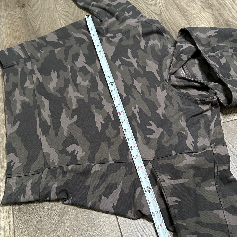 Athleta Farallon‎ Pullover Hoodie Green Camo Size Small/Medium - Picture 11 of 14
